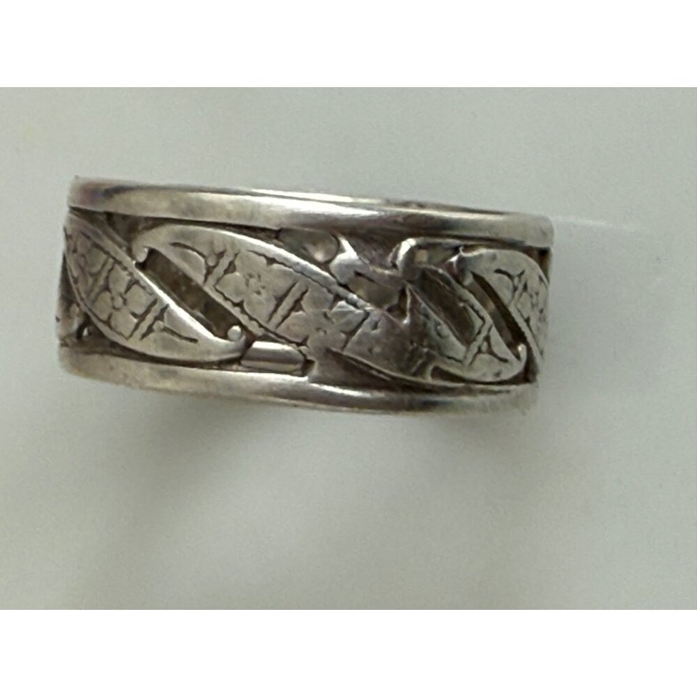 Vintage 50's Uncus Sterling Silver  Cut out Floral Band Ring Size 7.5 - Picture 10 of 10